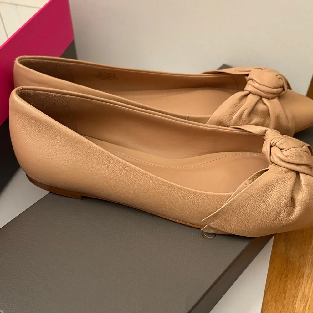 Vince Camuto Tan Knotted Pointed-Toe Flats NWOT - Picture 5 of 10